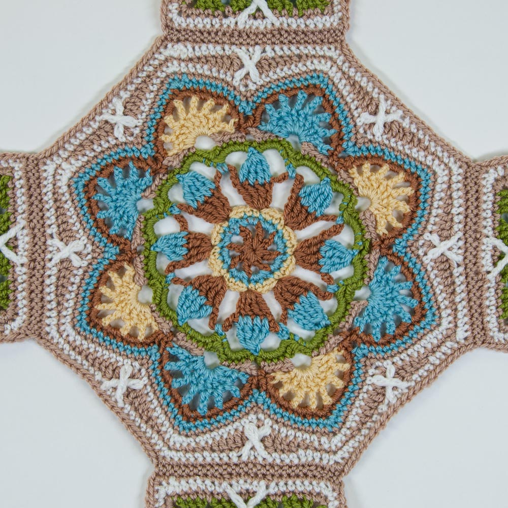 Persian Tiles Throw (Mary Maxim Mellowspun DK)