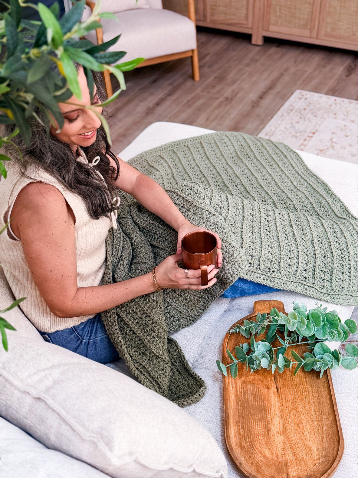Petal Loop Stitch Textured Blanket