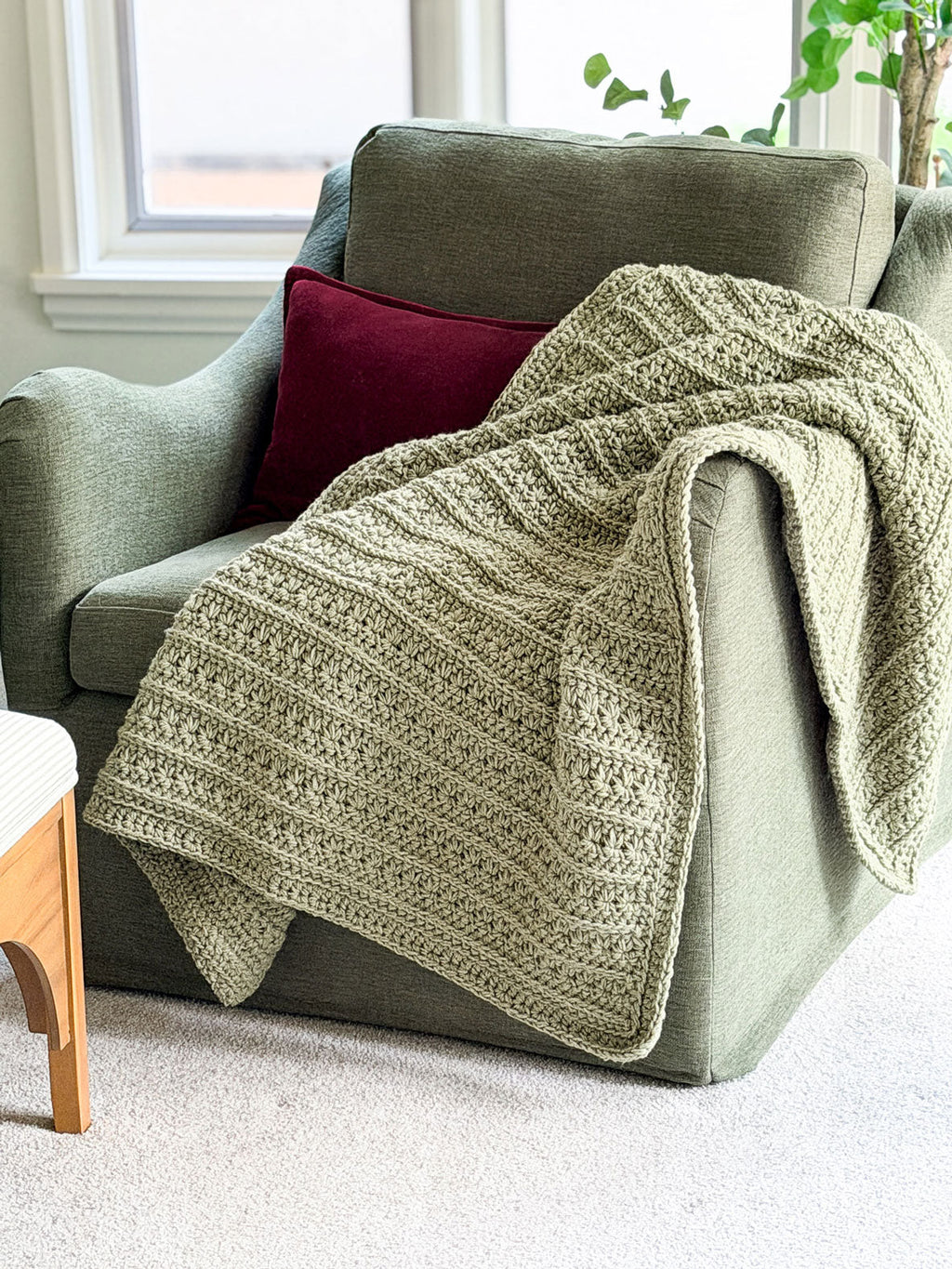Petal Loop Stitch Textured Blanket