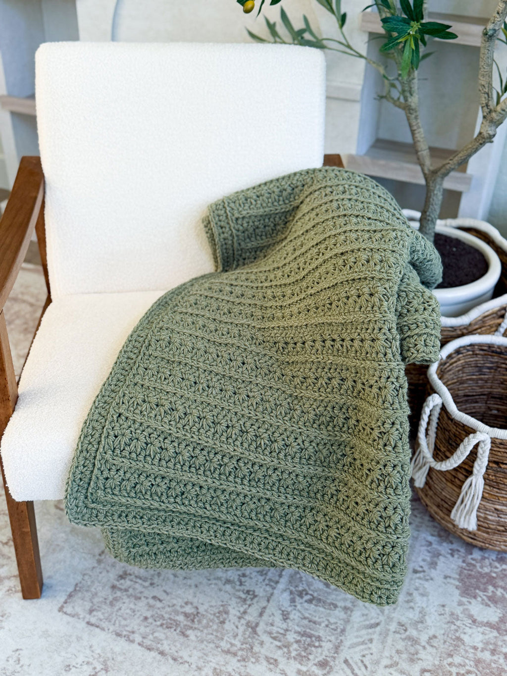 Petal Loop Stitch Textured Blanket