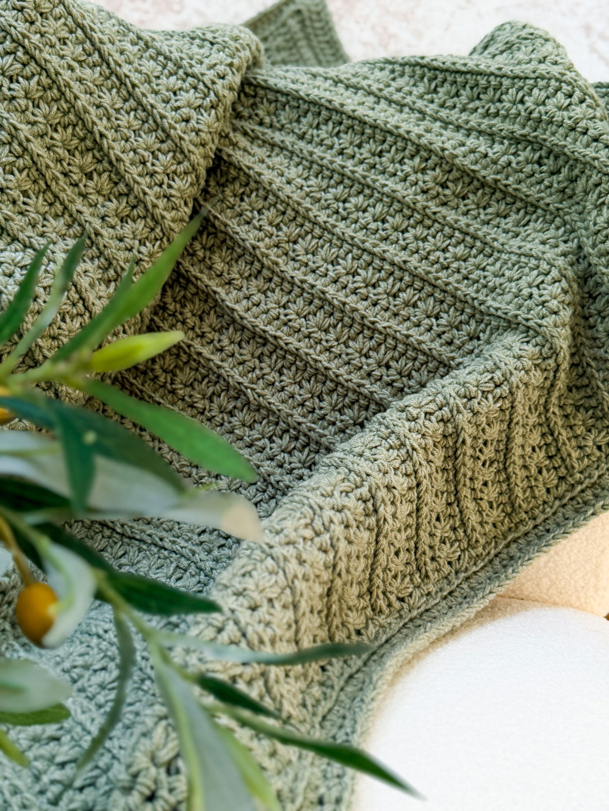 Petal Loop Stitch Textured Blanket