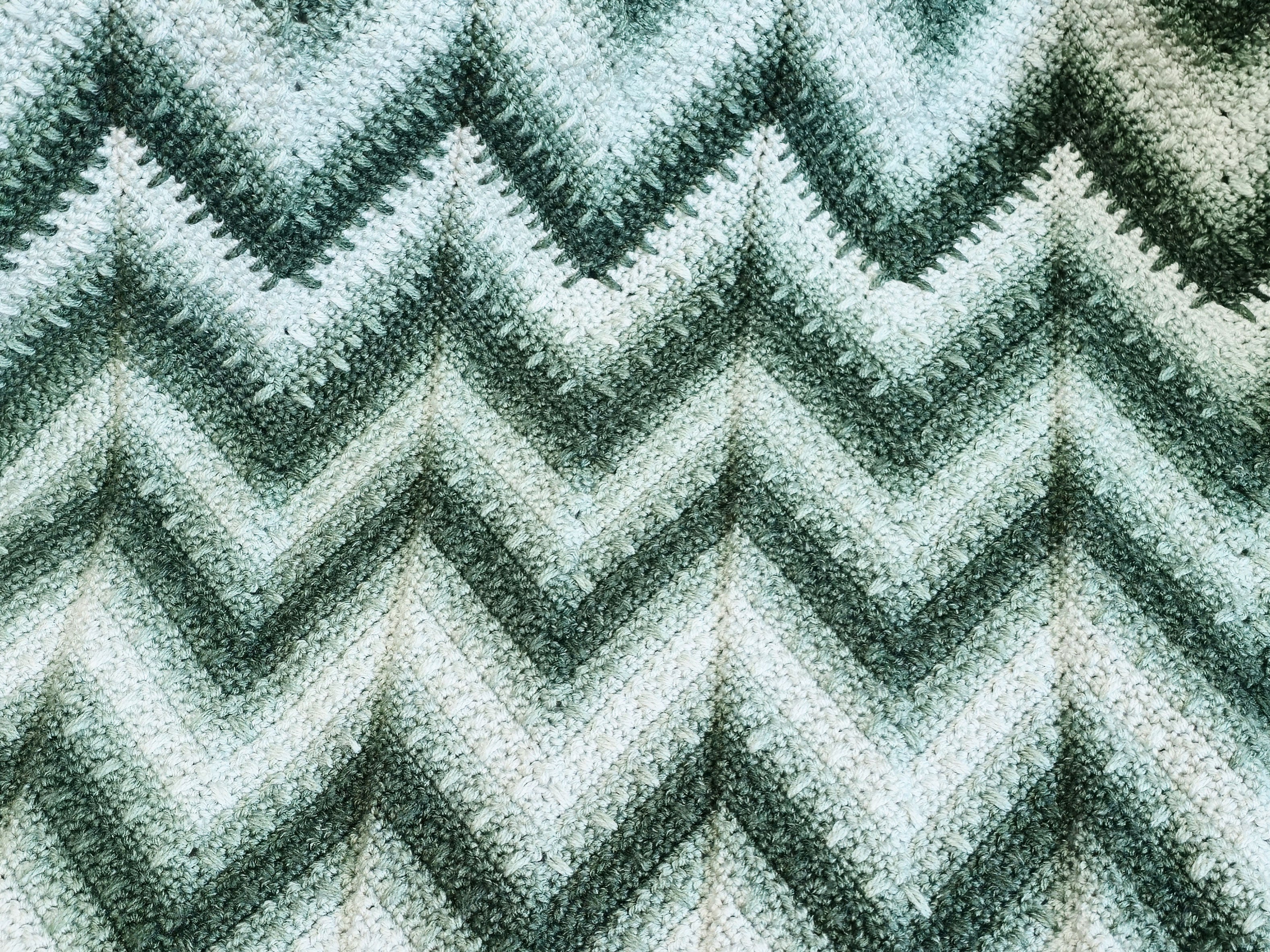 Serenade Heartstrings Afghan